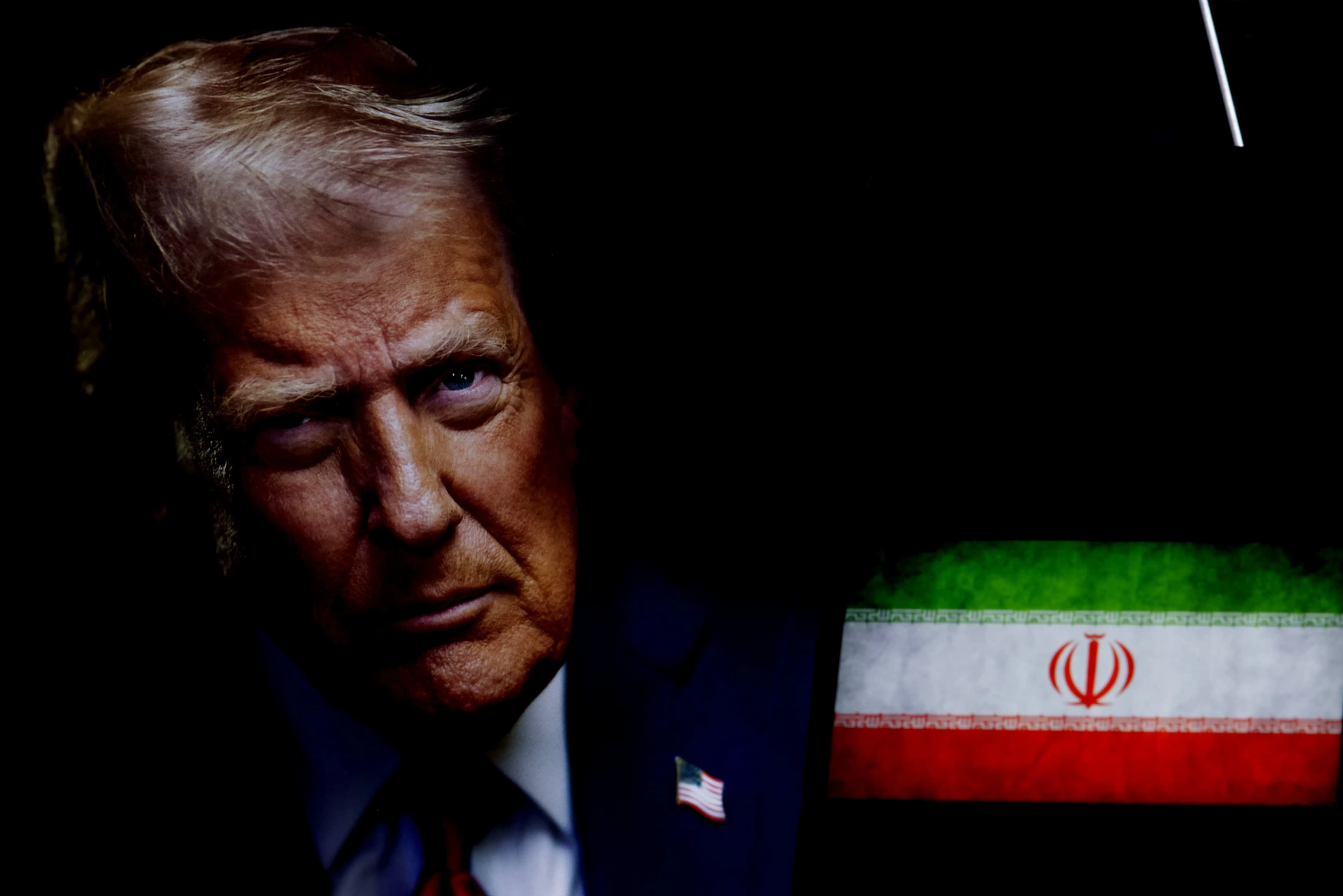 Bitcoin Ethereum Slide: Iran Strait Closure Sparks Crypto Dip